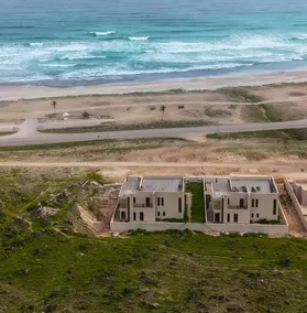 Villa overlooking Al-Mughsail Beach, Salalah - Image 4