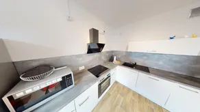 Holiday apartment with floor-level shower, Wi-Fi - Image 4