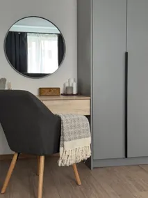 Comfy Center Apartment - Image 3