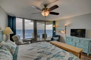 Breathtaking beachfront. The Shores Club 8th floor - Image 2