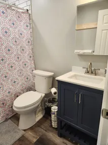 Newly Renovated 3BR Near GVL - Image 4