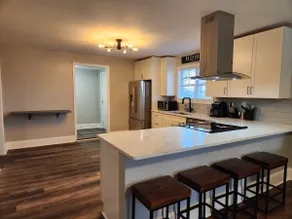 Newly Renovated 3BR Near GVL - Image 3
