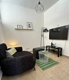 Charming 1bdr apartment - Image 2