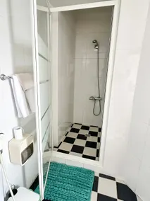Charming 1bdr apartment - Image 4