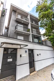 Apartment with backyard near the station - Image 4