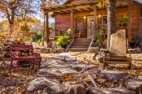 Rustic Grace Cabin (near Tishomingo, Oklahoma) - Image 3