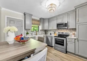 Charming 2BR Near Elon & Burlington - Image 2