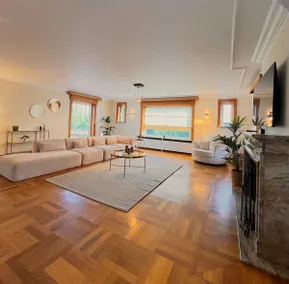 Luxury Villa Pool & Spa - Image 4