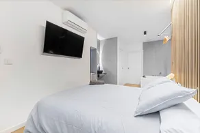 GG3 Suite with a romantic jacuzzi - Image 4