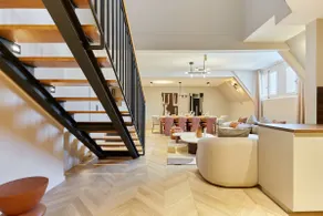 Sublime Duplex Arc de Triomphe/ Trocadero - Image 4