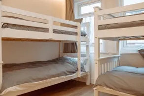 Spacious 13-Bed in the Heart of Headingley - Image 4