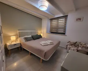 Cozy Loft – Steps to Cathedral, Fully Equipped! - Image 5