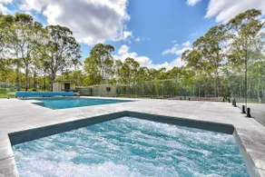 Whispering Gums - Image 2
