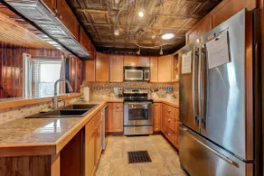The Oaken Homestead Get Away - Image 5