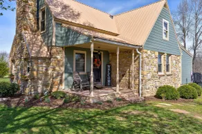 The Oaken Homestead Get Away - Image 2