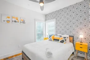 Luxury 4BD Retreat - East Austin Sleeps 10 - Image 3