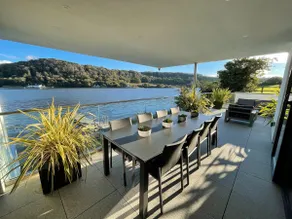 Ancarva - Contemporary Waterside Holiday Retreat - Image 2