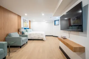 Tranquil 2bedroom basement in charming Mississauga - Image 2