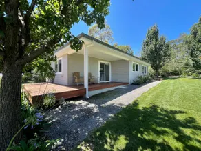 Beautiful garden cottage in Bowral - Image 3