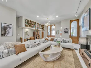Historic Downtown Loft near Lake Ray Roberts - Image 2