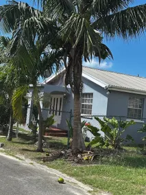 Eve's Bungalow - Image 2
