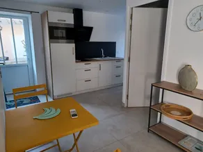 Air-conditioned studio in the heart of Azay - Image 2