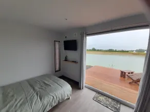 Stonham barns fishing lodge 4 - Image 4