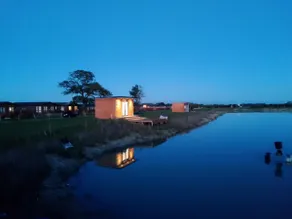 Stonham barns fishing lodge 4 - Image 3