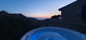 Villa with shared pool and sea view - Image 2