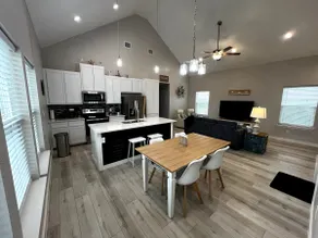 Pin Oak Paradise, Holiday Beach - Image 3