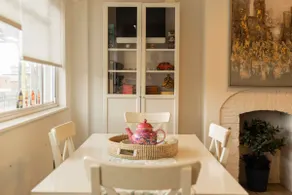 Light-Filled, Modern and Comfortable Central Flat - Image 4