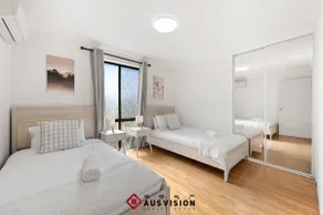 5BR Oasis-Pool-BBQ-Airport-DFO-Near Curtin Uni - Image 2
