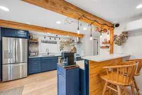 Woodland Sanctuary-hot tub|fireplace|hikes|fishing - Image 3
