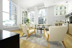 Gorgeous Tribeca 2BR w/ Amazing city views + Gym by Blueground - Image 2