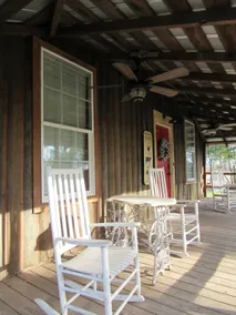 Cozy country cabin-Dogs welcome - Image 2