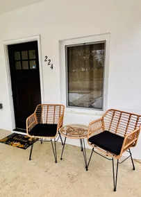Kit Carson Bungalow: AC/Heat + Pets Free! - Image 3