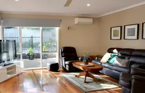 Location, BBQ, roomy and privacy - Image 3