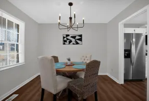 Where Comfort Meets Convenience! - Image 5