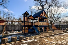 MI CASA- 4 Bd- Mega Playground - Image 4