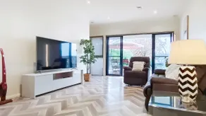 Lovely 3BR Home Near Metro Station - Image 2
