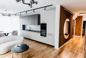 Modern 2BR • Parcare gratuita • Self Check-In - Image 2