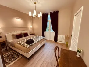 The Suite - Spacious and Elegant - Image 2
