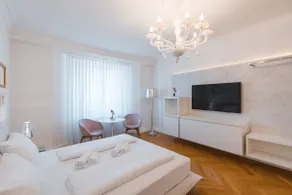 Luxury apartment with balcony, 3 bedrooms, 1 garage included - Image 4