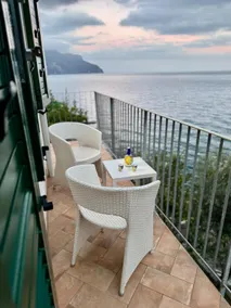Villa Amare with beach and breathtaking views - Image 4