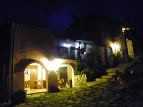 Gorgiano Studios,3 bed, pool & art room - Image 4