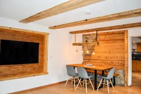 Spacious vacation home - Image 2