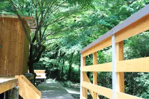 Guest house garbage - room with wood stove & tatami - Image 3