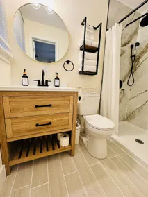 Rosewood Retreat-Pet Friendly|Stadium|Ft Jackson - Image 4