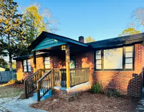 Rosewood Retreat-Pet Friendly|Stadium|Ft Jackson - Image 2