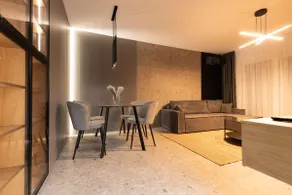 Royalton Suites - Apartment 14 - Image 2